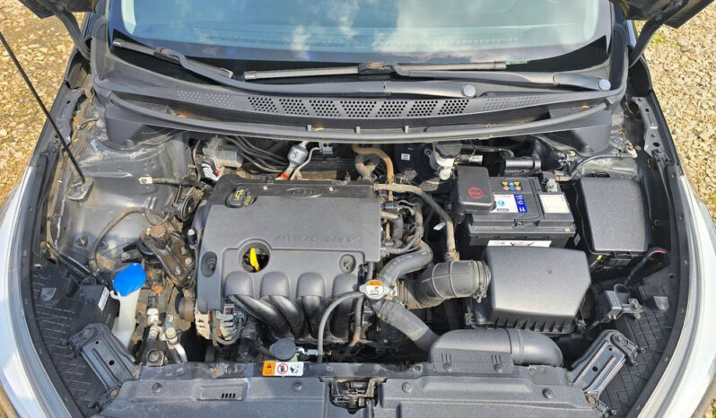 KIA Ceed  | FWD (przód) | Manualna | 100 KM | Czarny full