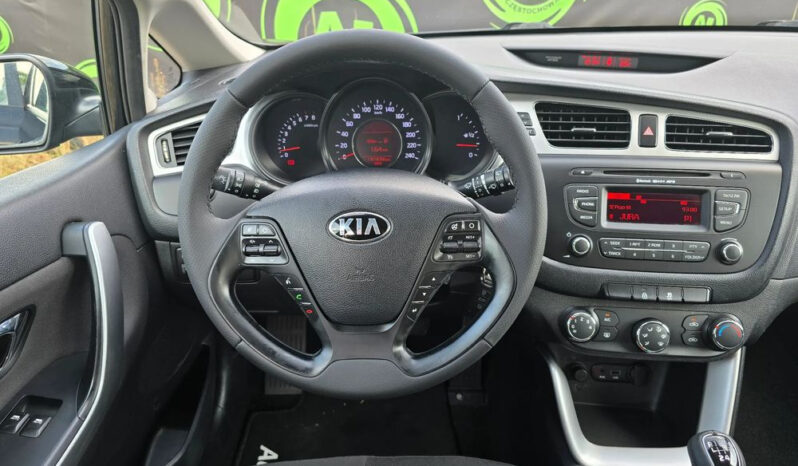 KIA Ceed  | FWD (przód) | Manualna | 100 KM | Czarny full