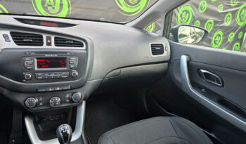 KIA Ceed  | FWD (przód) | Manualna | 100 KM | Czarny full