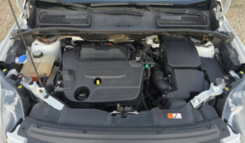 FORD Kuga  | 4×4 (doł. automatycznie) | Manualna | 163 KM | Biały full