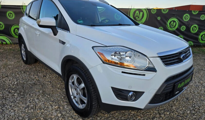 FORD Kuga  | 4×4 (doł. automatycznie) | Manualna | 163 KM | Biały full