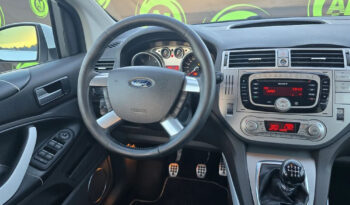 FORD Kuga  | 4×4 (doł. automatycznie) | Manualna | 163 KM | Biały full