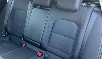 VOLKSWAGEN   Passat     190 KM    Automatyczna    4×4 (stały)    Biały full