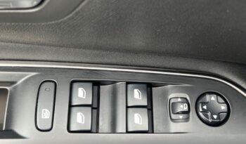 PEUGEOT   5008     130 KM    Automatyczna    FWD (przód)    Biały full