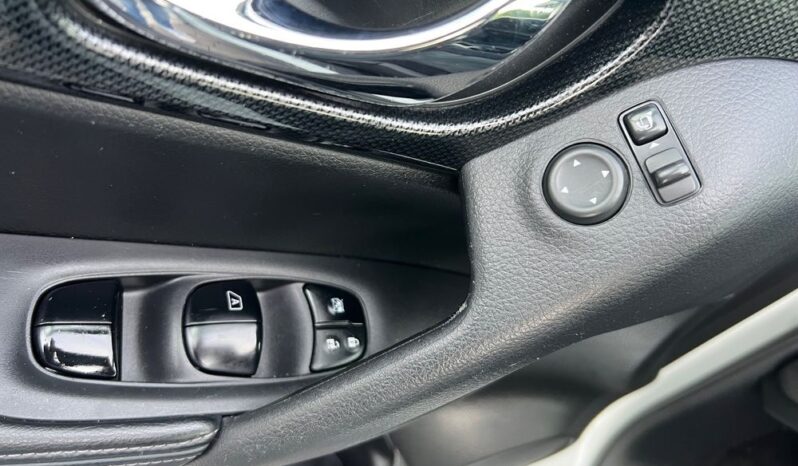 NISSAN   X-Trail     163 KM    Manualna    FWD (przód)    Biały full
