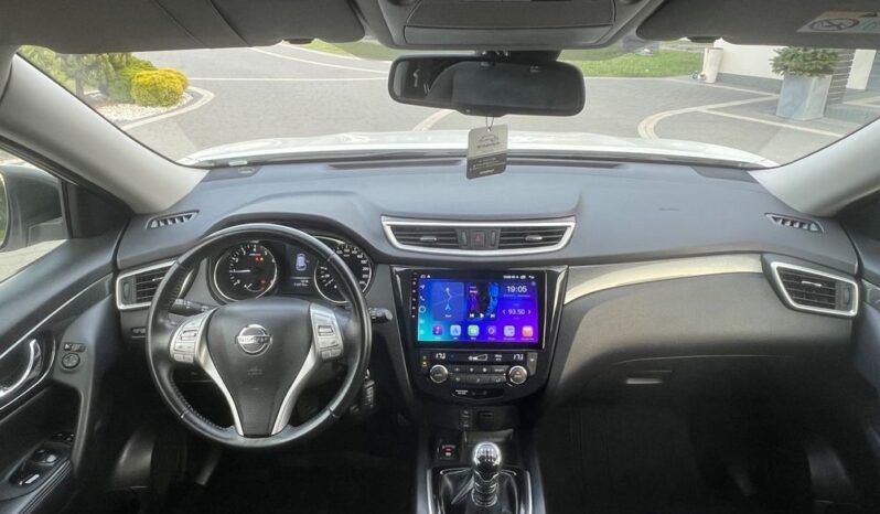 NISSAN   X-Trail     163 KM    Manualna    FWD (przód)    Biały full