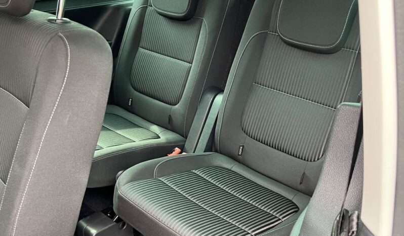 SEAT   Alhambra     184 KM    Automatyczna    4×4 (doł. automatycznie)    Szary full