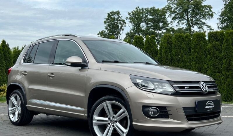 VOLKSWAGEN   Tiguan     160 KM    Manualna    4×4 (doł. automatycznie)    Złoty full