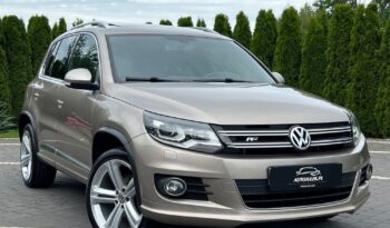 VOLKSWAGEN   Tiguan     160 KM    Manualna    4×4 (doł. automatycznie)    Złoty full