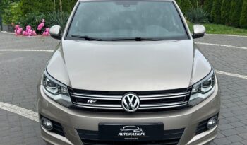 VOLKSWAGEN   Tiguan     160 KM    Manualna    4×4 (doł. automatycznie)    Złoty full