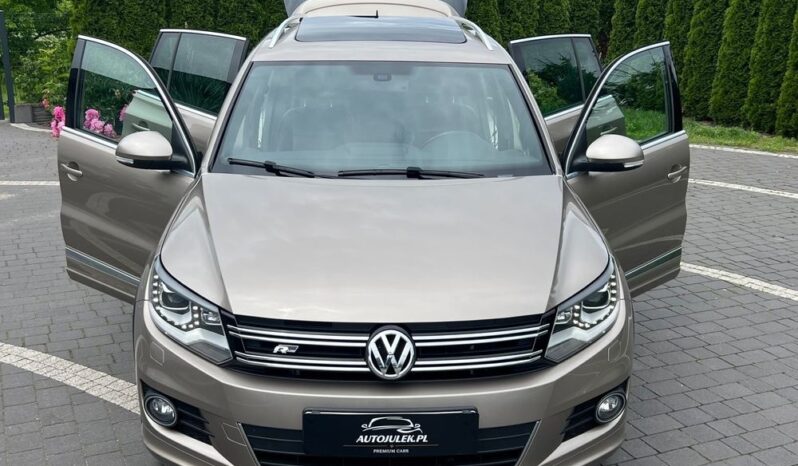 VOLKSWAGEN   Tiguan     160 KM    Manualna    4×4 (doł. automatycznie)    Złoty full