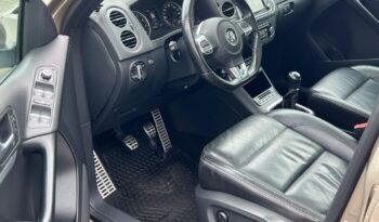 VOLKSWAGEN   Tiguan     160 KM    Manualna    4×4 (doł. automatycznie)    Złoty full
