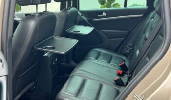 VOLKSWAGEN   Tiguan     160 KM    Manualna    4×4 (doł. automatycznie)    Złoty full