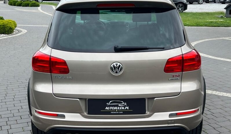 VOLKSWAGEN   Tiguan     160 KM    Manualna    4×4 (doł. automatycznie)    Złoty full