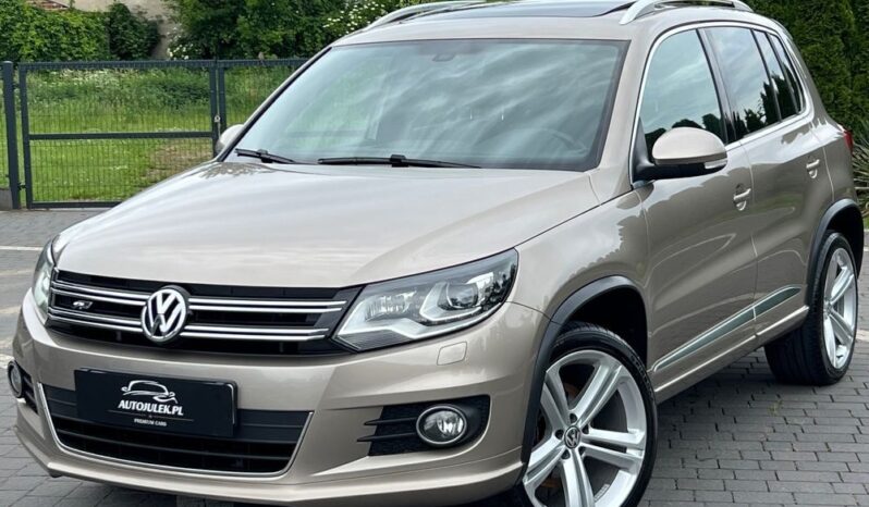 VOLKSWAGEN   Tiguan     160 KM    Manualna    4×4 (doł. automatycznie)    Złoty full