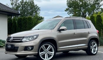 VOLKSWAGEN   Tiguan     160 KM    Manualna    4×4 (doł. automatycznie)    Złoty full