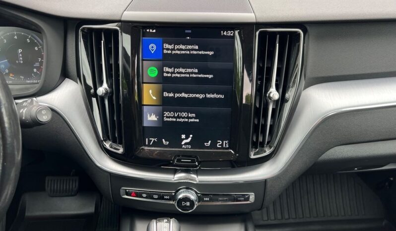 VOLVO   XC 60    250 KM    Automatyczna    FWD (przód)    Szary full