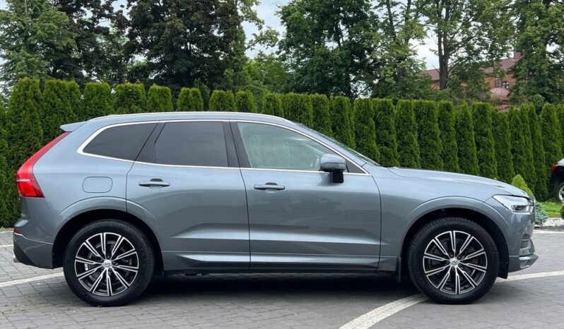 VOLVO   XC 60    250 KM    Automatyczna    FWD (przód)    Szary full