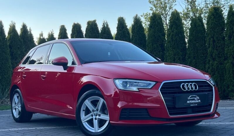 AUDI   A3     150 KM    Manualna    FWD (przód)    Czerwony full