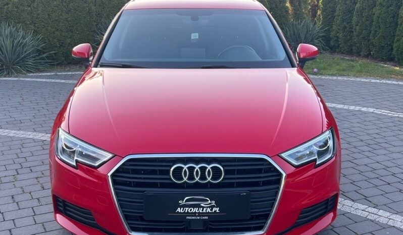 AUDI   A3     150 KM    Manualna    FWD (przód)    Czerwony full