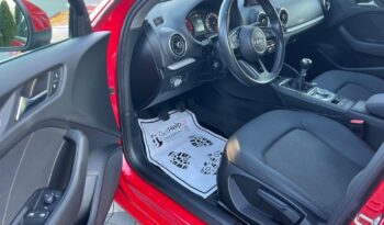 AUDI   A3     150 KM    Manualna    FWD (przód)    Czerwony full