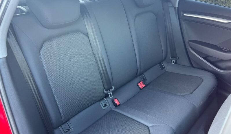 AUDI   A3     150 KM    Manualna    FWD (przód)    Czerwony full