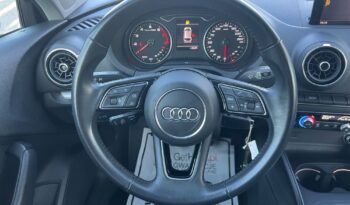 AUDI   A3     150 KM    Manualna    FWD (przód)    Czerwony full