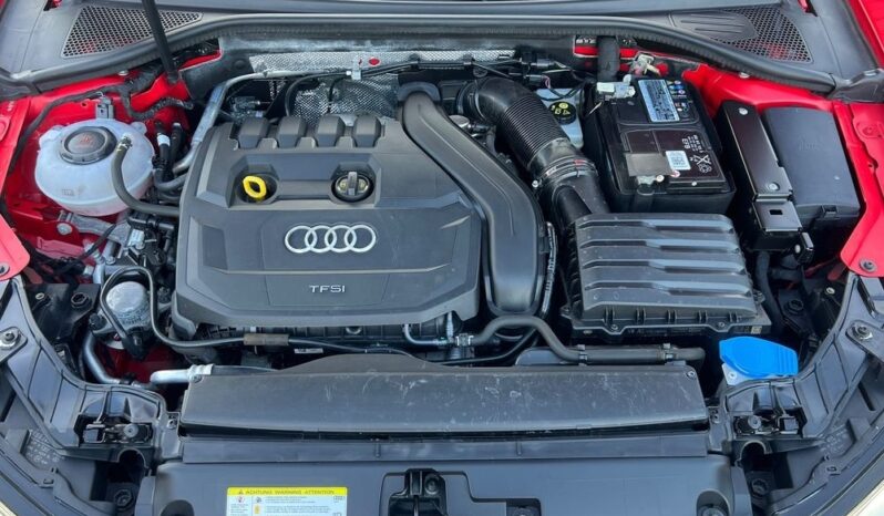 AUDI   A3     150 KM    Manualna    FWD (przód)    Czerwony full