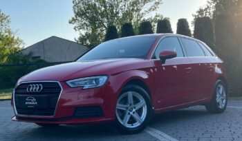 AUDI   A3     150 KM    Manualna    FWD (przód)    Czerwony full