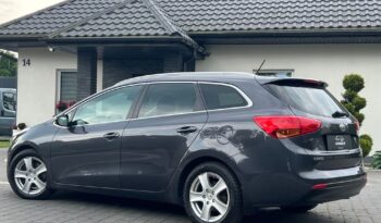 KIA   Ceed     128 KM    Manualna    FWD (przód)    Szary full