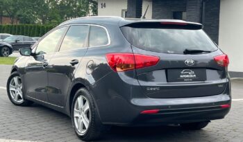 KIA   Ceed     128 KM    Manualna    FWD (przód)    Szary full