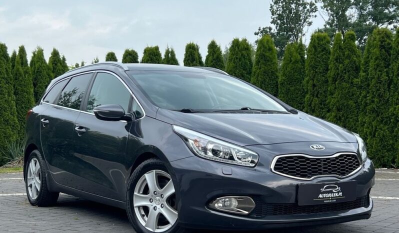 KIA   Ceed     128 KM    Manualna    FWD (przód)    Szary full