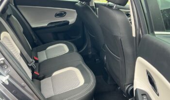 KIA   Ceed     128 KM    Manualna    FWD (przód)    Szary full