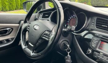 KIA   Ceed     128 KM    Manualna    FWD (przód)    Szary full