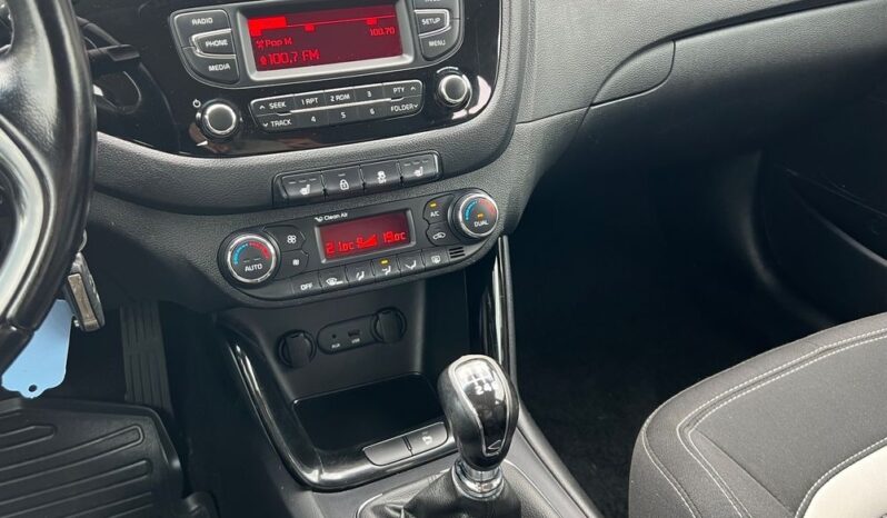 KIA   Ceed     128 KM    Manualna    FWD (przód)    Szary full