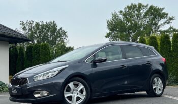 KIA   Ceed     128 KM    Manualna    FWD (przód)    Szary full