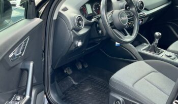 AUDI   Q2     116 KM    Manualna    FWD (przód)    Czarny full