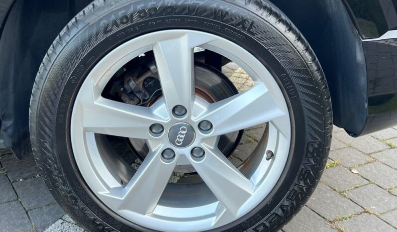 AUDI   Q2     116 KM    Manualna    FWD (przód)    Czarny full