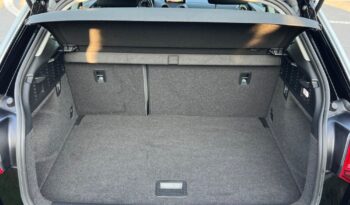 AUDI   Q2     116 KM    Manualna    FWD (przód)    Czarny full