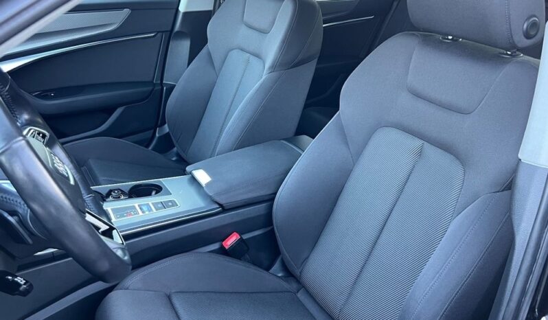 AUDI   A6     204 KM    Automatyczna    4×4 (stały)    Czarny full