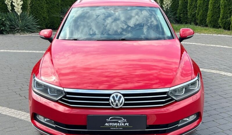 VOLKSWAGEN   Passat     190 KM    Automatyczna    FWD (przód)    Czerwony full