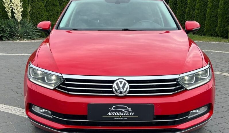 VOLKSWAGEN   Passat     190 KM    Automatyczna    FWD (przód)    Czerwony full
