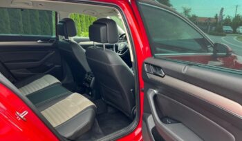 VOLKSWAGEN   Passat     190 KM    Automatyczna    FWD (przód)    Czerwony full