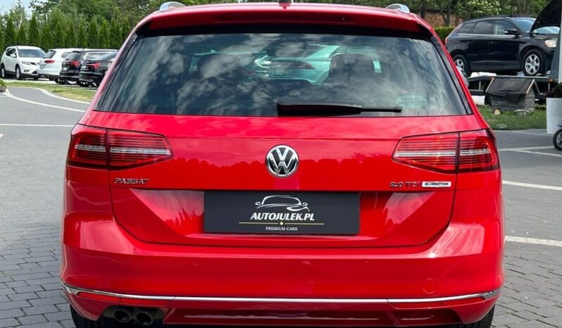 VOLKSWAGEN   Passat     190 KM    Automatyczna    FWD (przód)    Czerwony full