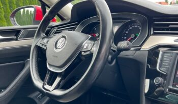 VOLKSWAGEN   Passat     190 KM    Automatyczna    FWD (przód)    Czerwony full