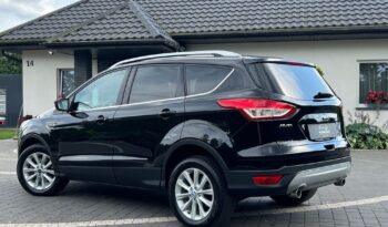 FORD   Kuga     150 KM    Manualna    FWD (przód)    Czarny full