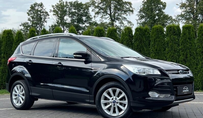 FORD   Kuga     150 KM    Manualna    FWD (przód)    Czarny full