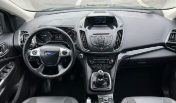 FORD   Kuga     150 KM    Manualna    FWD (przód)    Czarny full