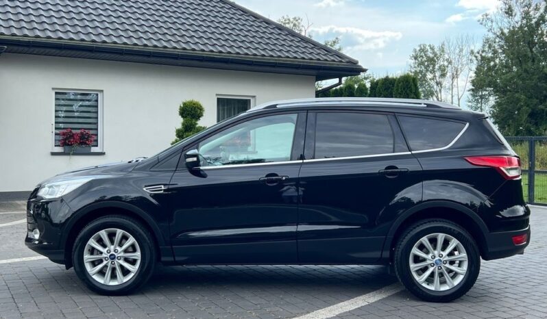 FORD   Kuga     150 KM    Manualna    FWD (przód)    Czarny full