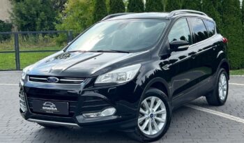 FORD   Kuga     150 KM    Manualna    FWD (przód)    Czarny full